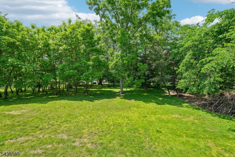 52 North Road Wayne, NJ 07470 - Photo 28 of 33 Gallery Image 28