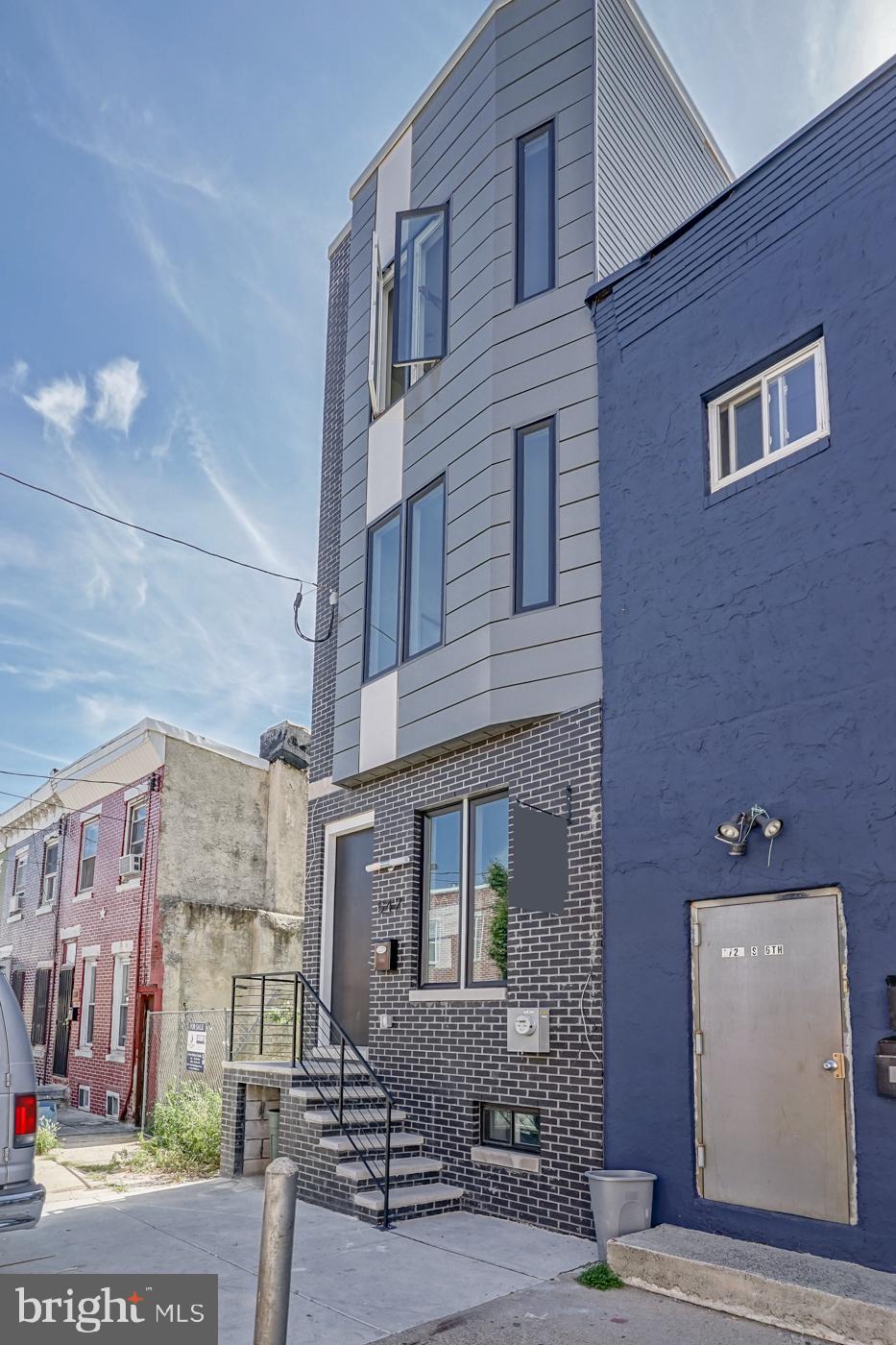 542 Pierce Street Philadelphia, PA 19148 - Photo 2 of 51