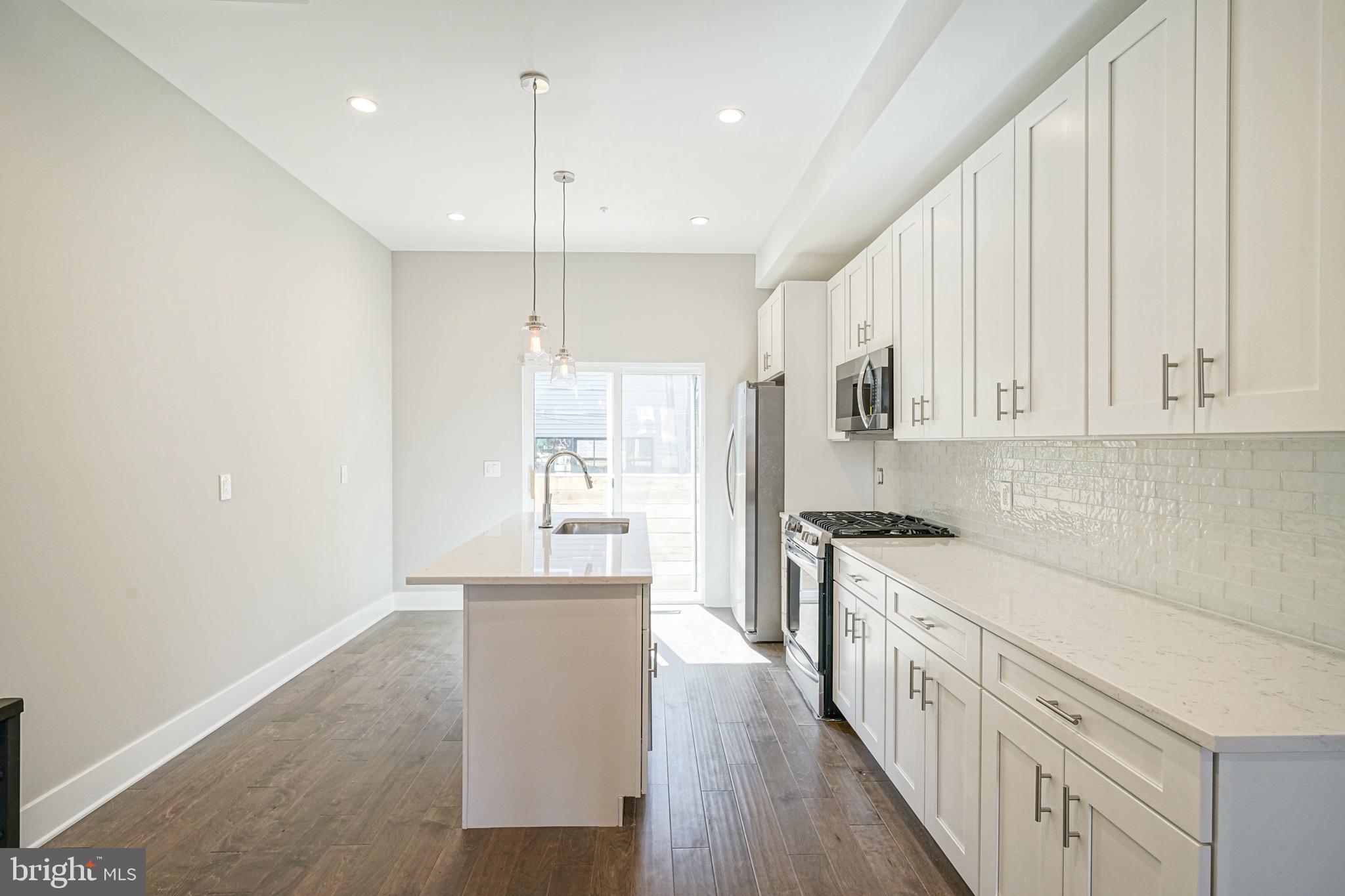 542 Pierce Street Philadelphia, PA 19148 - Photo 13 of 51