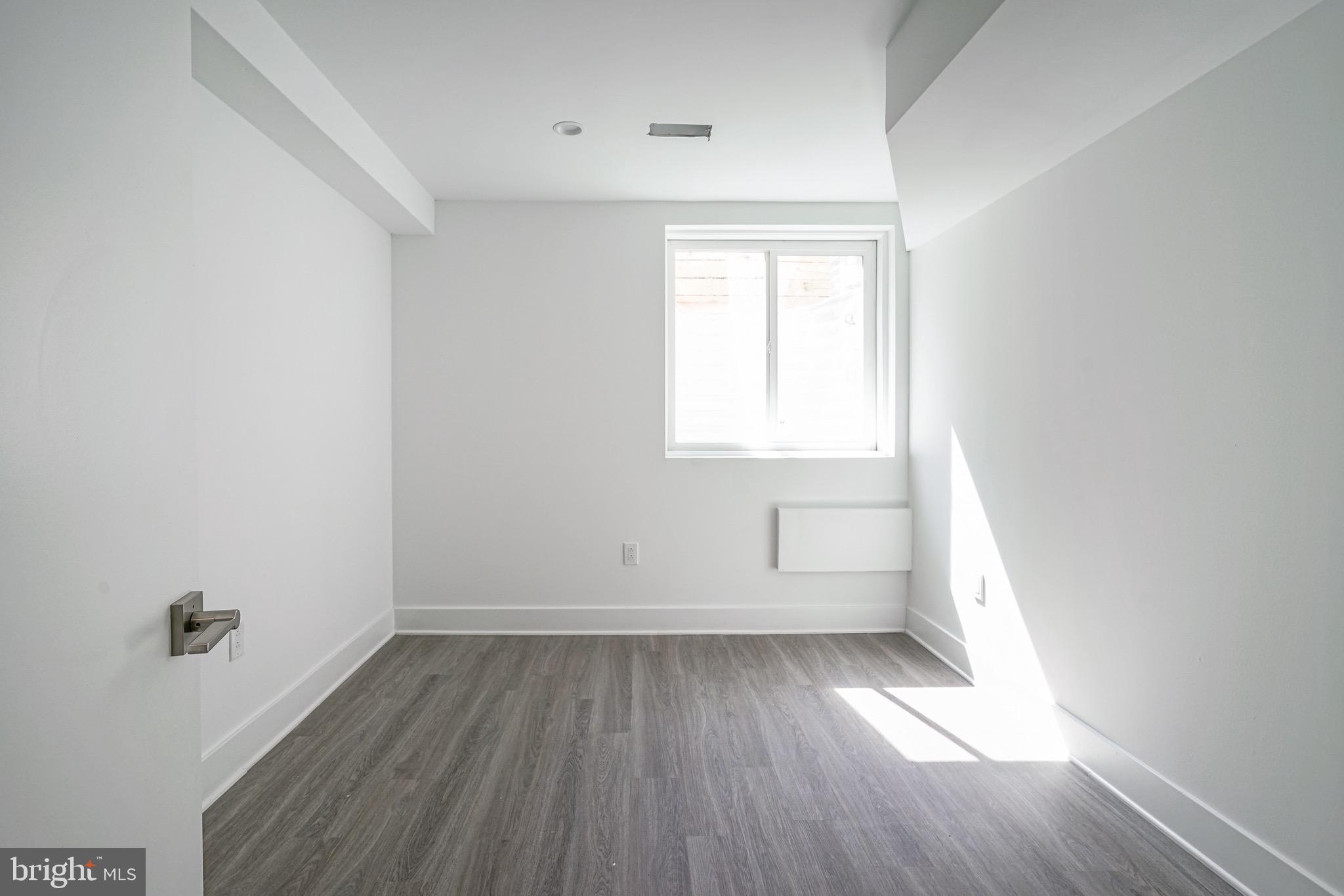 542 Pierce Street Philadelphia, PA 19148 - Photo 39 of 51