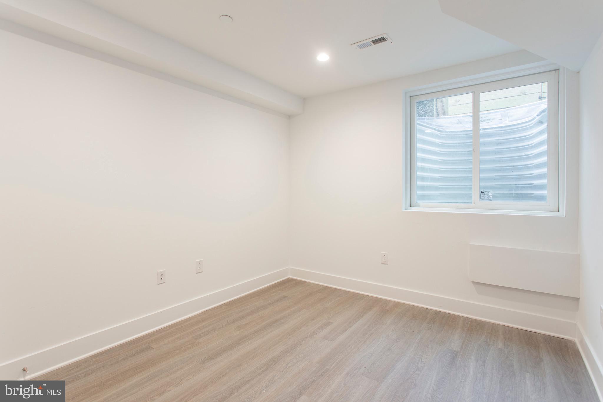 542 Pierce Street Philadelphia, PA 19148 - Photo 40 of 51