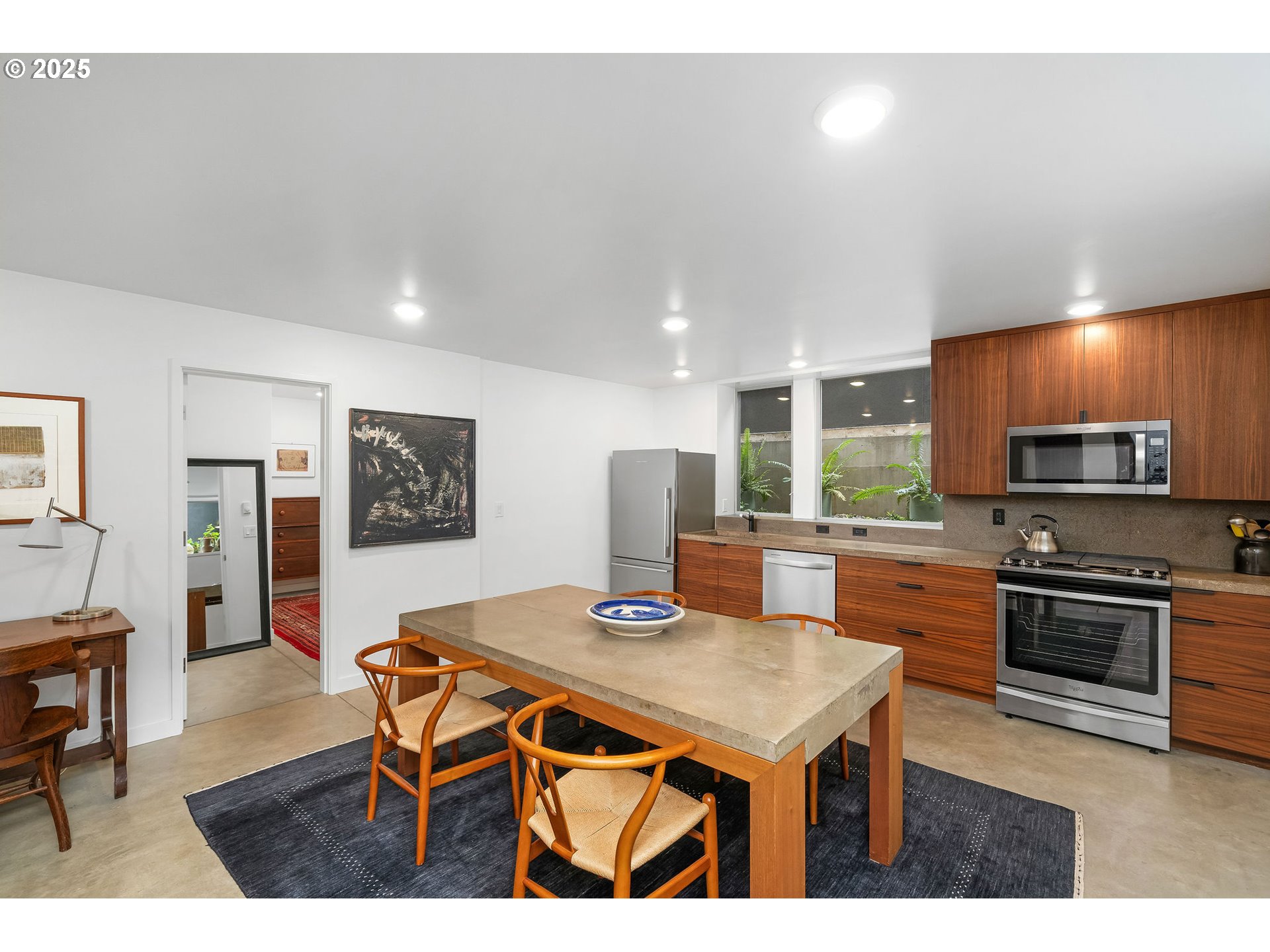 3961 Southeast Berkeley Way Portland, OR 97202 - Photo 42 of 48