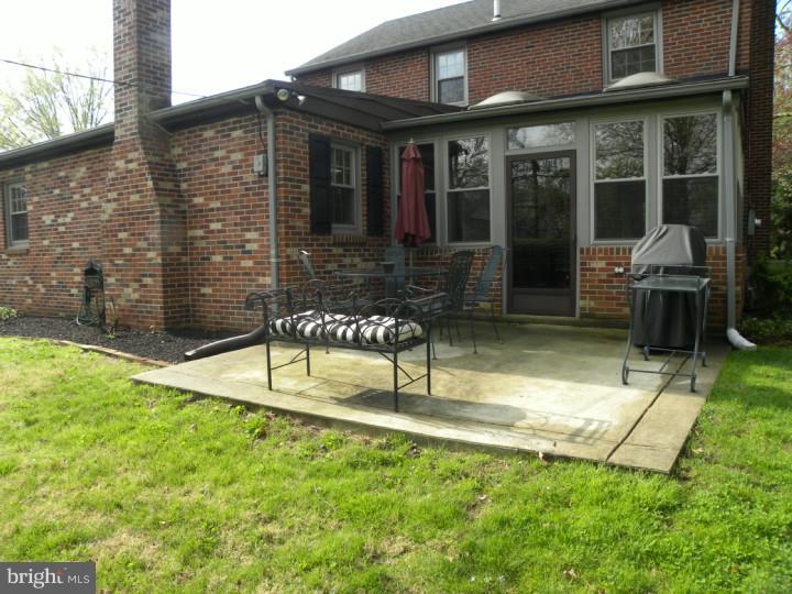 211 Woodcrest Road Media, PA 19063 - Photo 2 of 12 Exterior Back