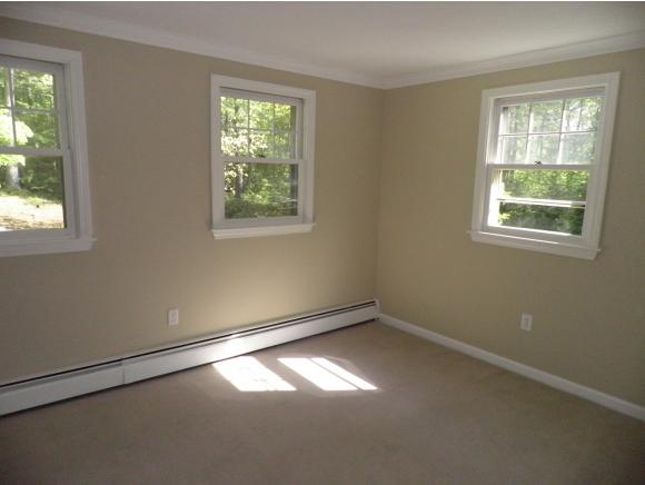 93 Allen Road Bow, NH 03304 - Photo 11 of 22