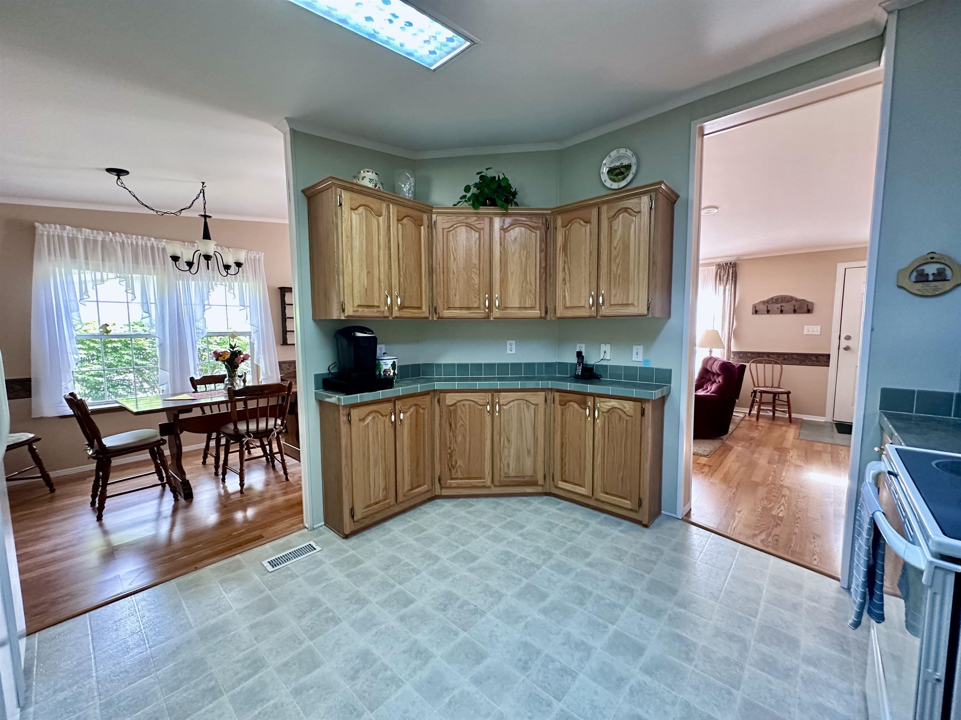 36 Murray Drive Rochester, NH 03868 - Photo 11 of 32