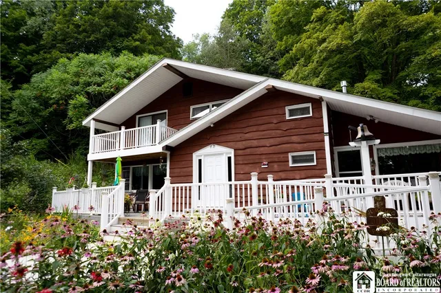 $340,000 | 10250 Highway 39, Springville, NY 14141