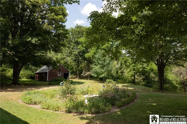 $340,000 | 10250 Highway 39, Springville, NY 14141