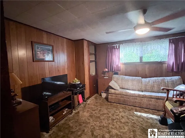 $340,000 | 10250 Highway 39, Springville, NY 14141