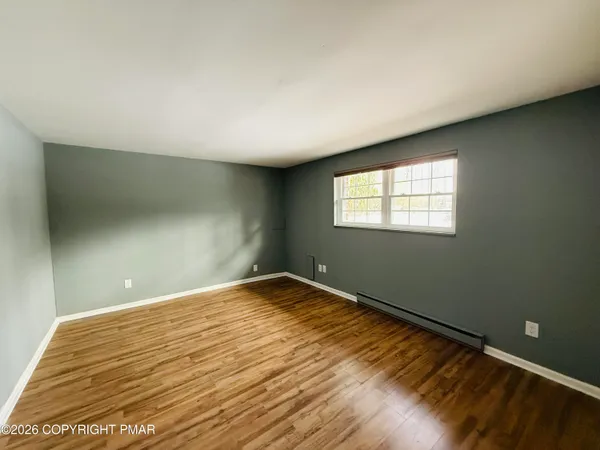 a view of empty room with window