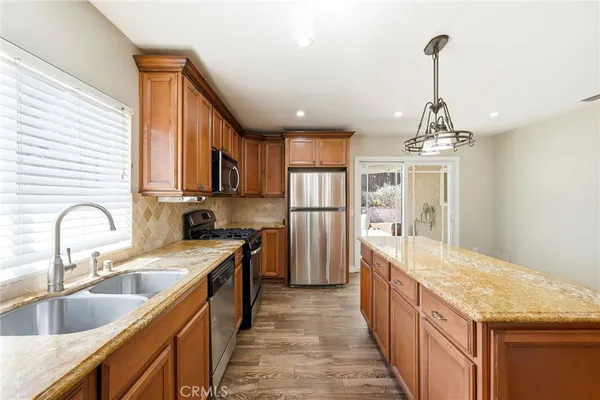 $889,900 | 14015 Candlewood Drive, Sylmar, CA 91342