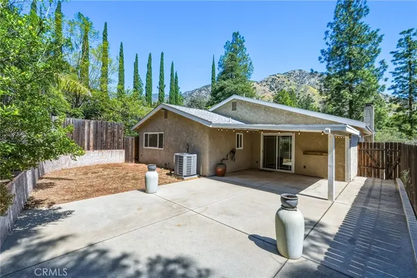 $889,900 | 14015 Candlewood Drive, Sylmar, CA 91342