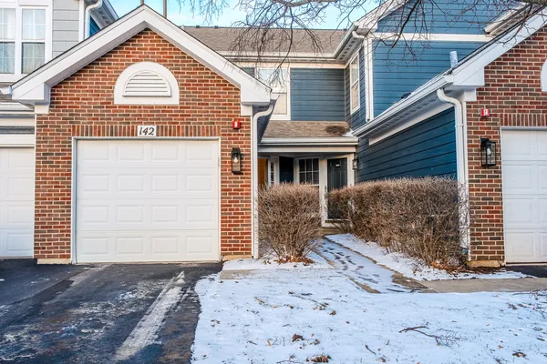$284,900 | 142 Kennebunk Court, Glendale Heights, IL 60139