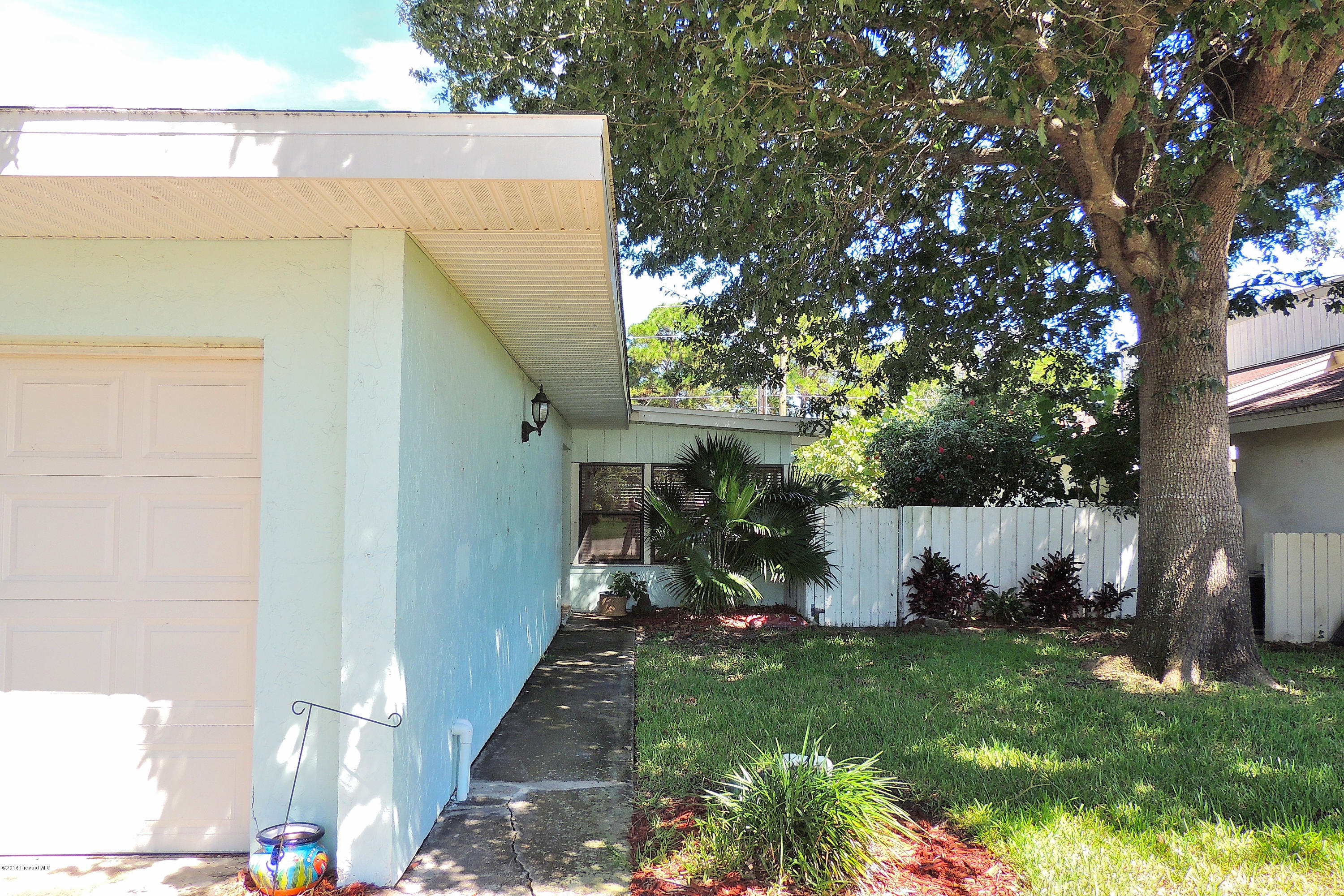 318 Myrtlewood Road Melbourne, FL 32940 - Photo 2 of 34 DSCN5584