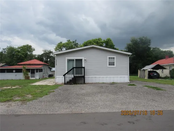 $1,800 | 11719 Lake Drive, Clermont, FL 34715