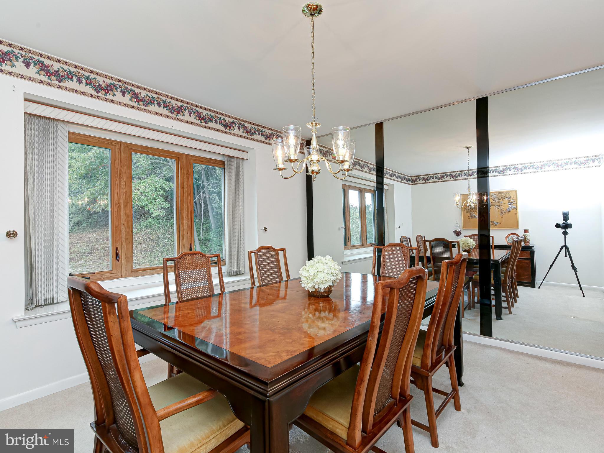 470 Ridge Lane Springfield, PA 19064 - Photo 15 of 36 Formal Dining Room