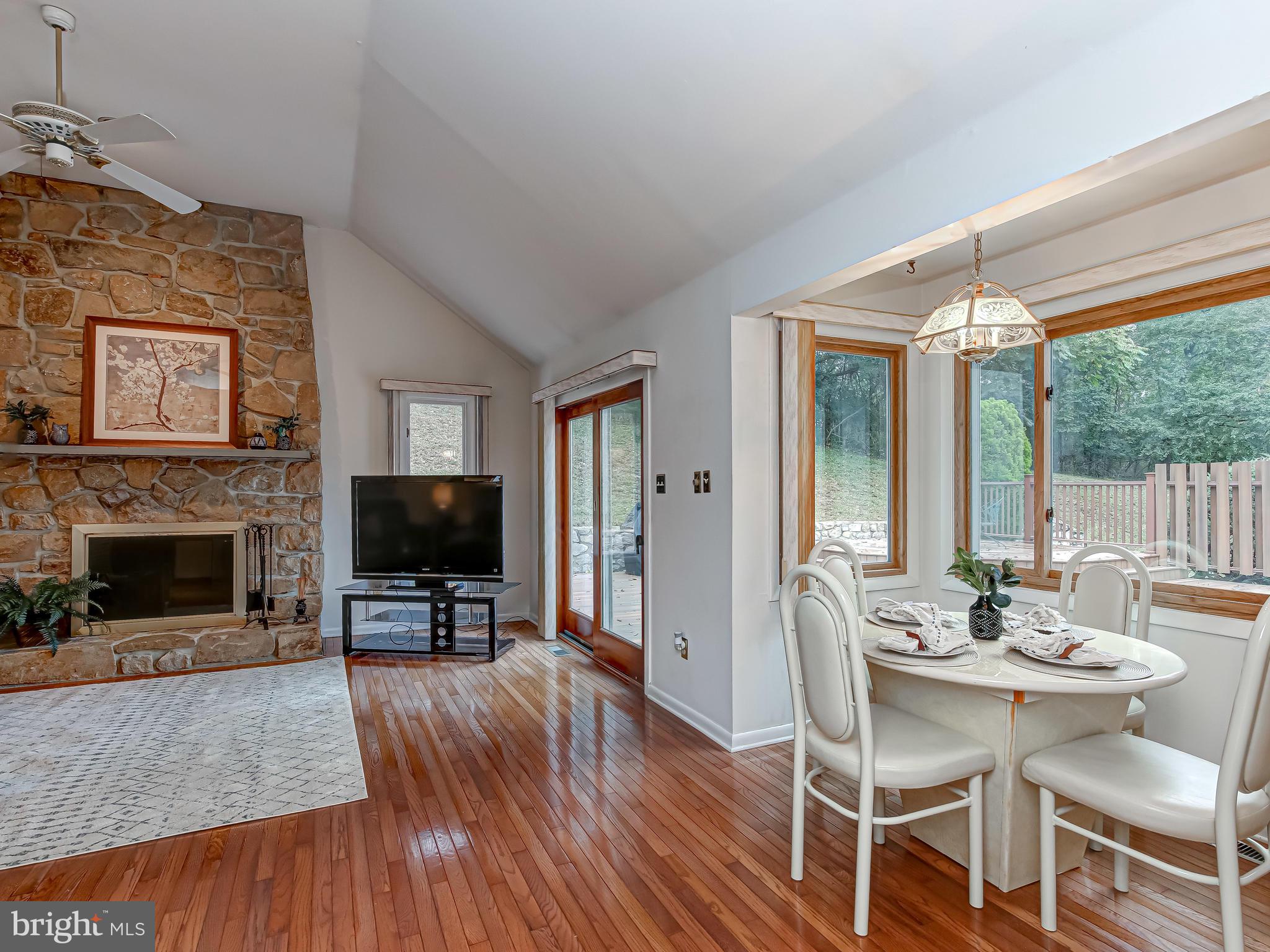 470 Ridge Lane Springfield, PA 19064 - Photo 16 of 36 Breakfast Nook