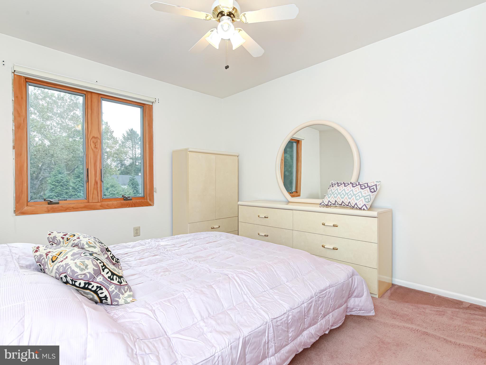 470 Ridge Lane Springfield, PA 19064 - Photo 24 of 36 Bedroom 2