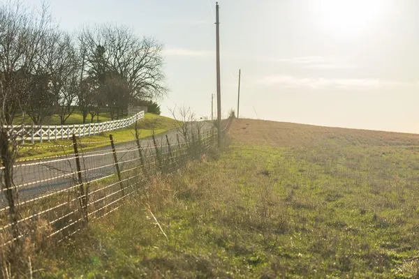 $1,165,550 | 46863 East 192nd Street, Norborne, MO 64668