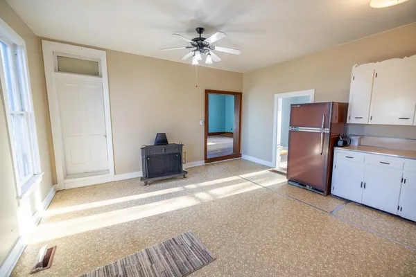 $1,165,550 | 46863 East 192nd Street, Norborne, MO 64668