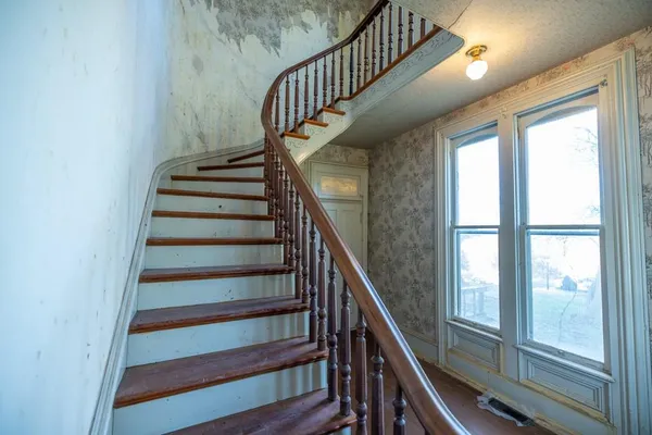 $1,165,550 | 46863 East 192nd Street, Norborne, MO 64668