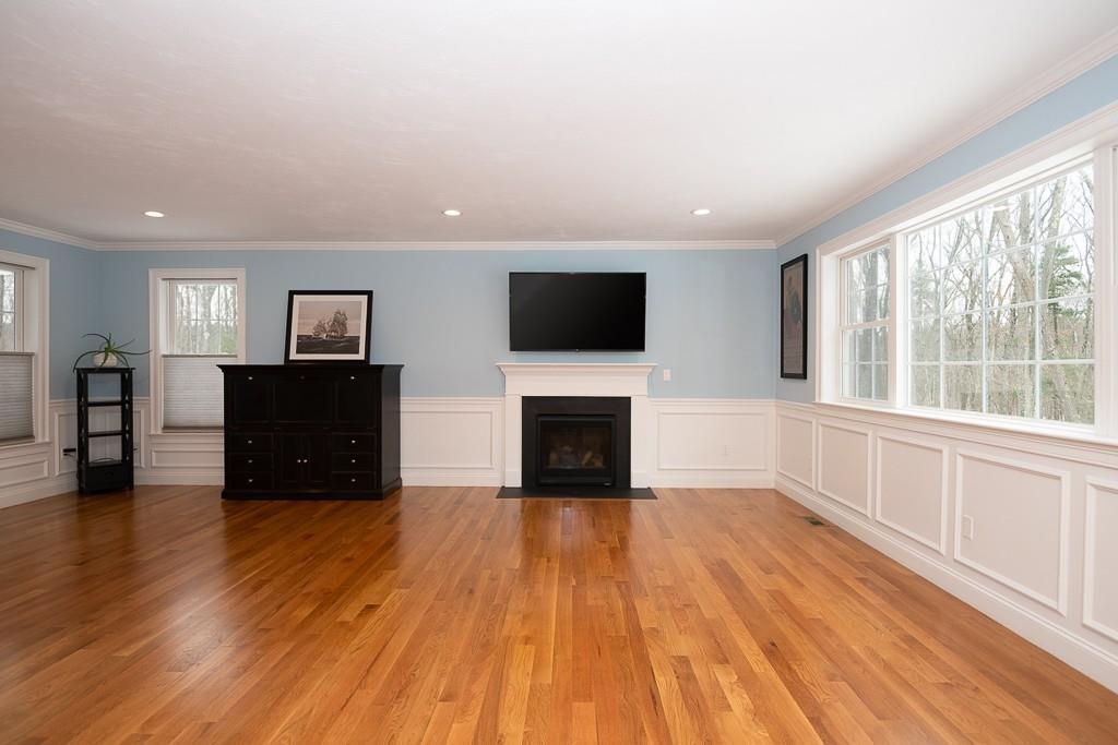 17 Parker Road Berlin, MA 01503 - Photo 11 of 32