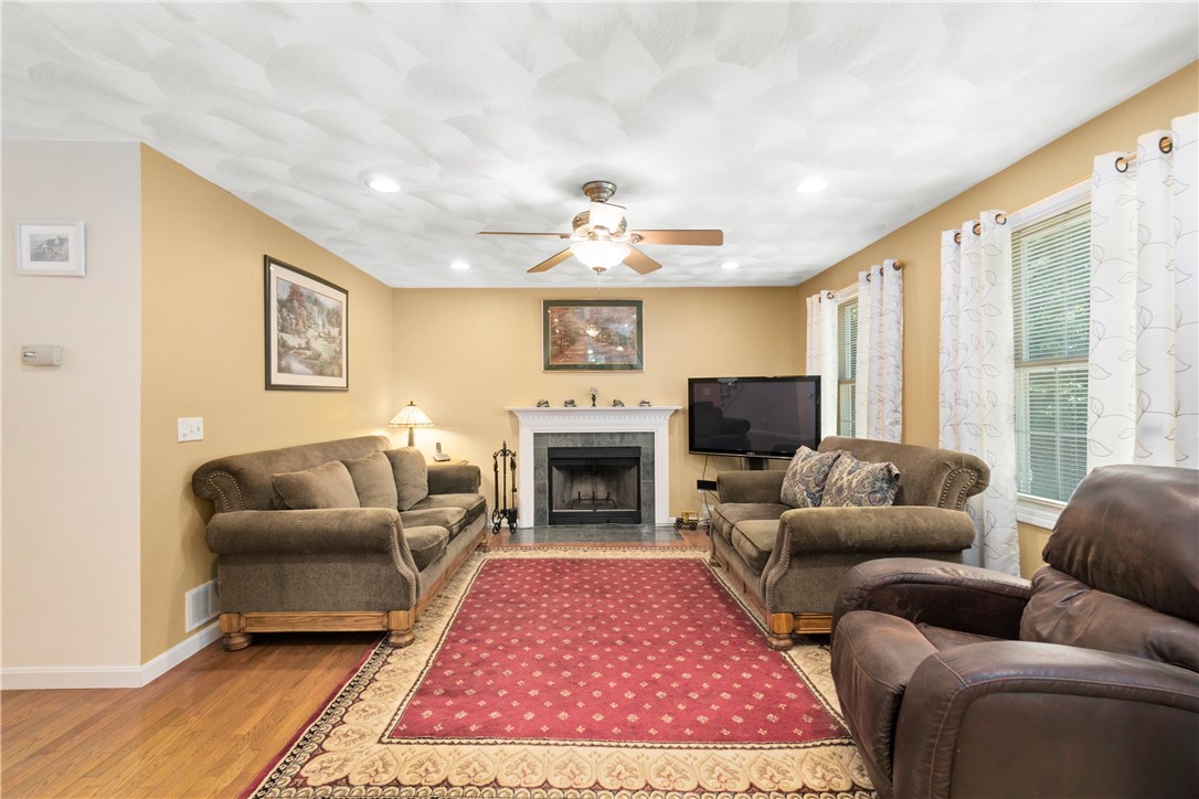 75 John Franklin Road Coventry, RI 02831 - Photo 16 of 37