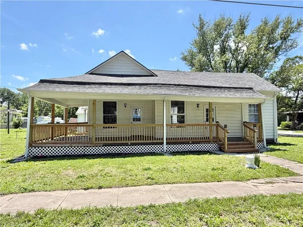 $120,000 | 313 West Harrison Street, Butler, MO 64730
