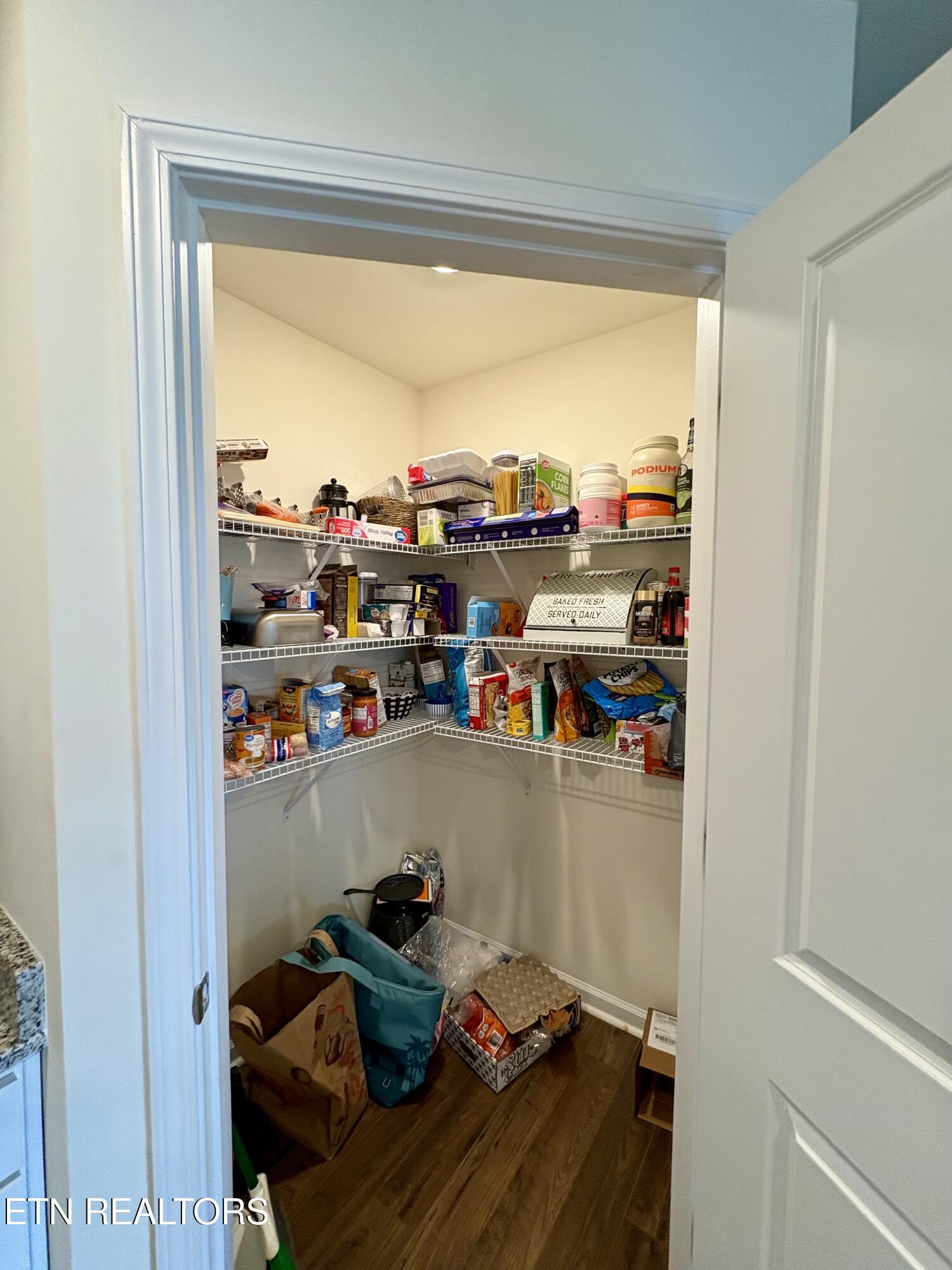 7513 Cottontail Street Corryton, TN 37721 - Photo 11 of 28 IMG_0572