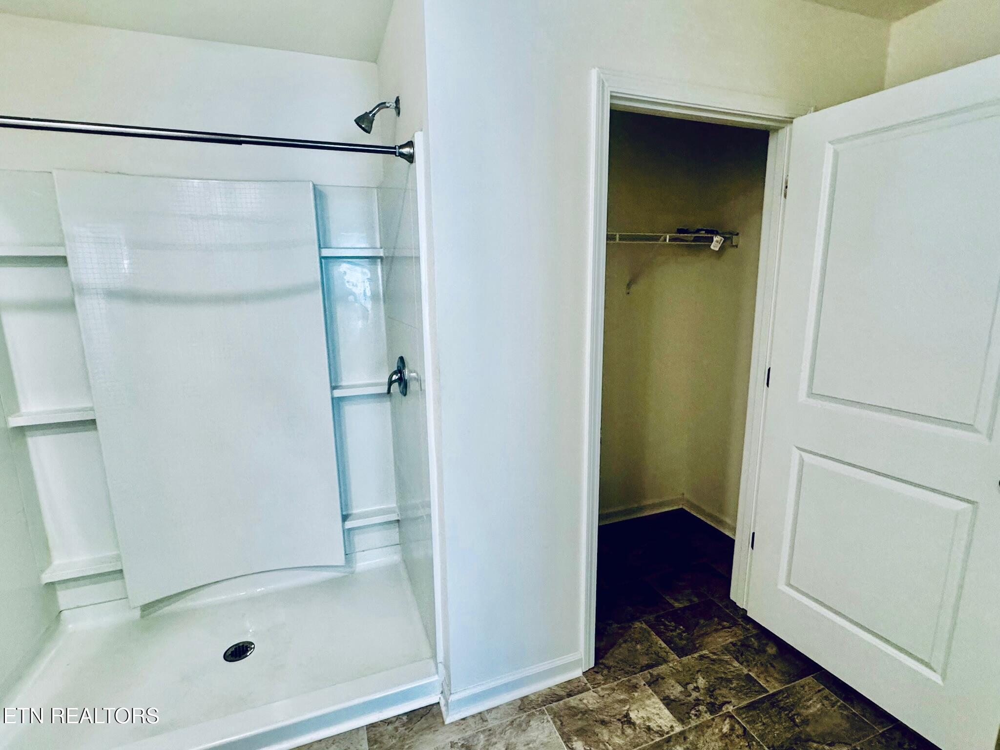 7513 Cottontail Street Corryton, TN 37721 - Photo 16 of 34 primary bathroom