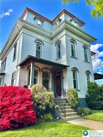 $1,325 | 449 Chestnut Street, Unit 2, Emmaus, PA 18049