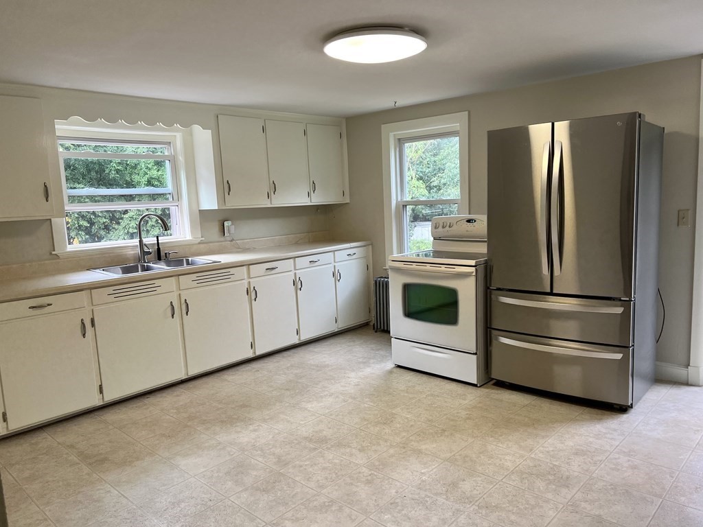 100 Spring Street, Unit RIGHT Foxboro, MA 02035 - Photo 4 of 16