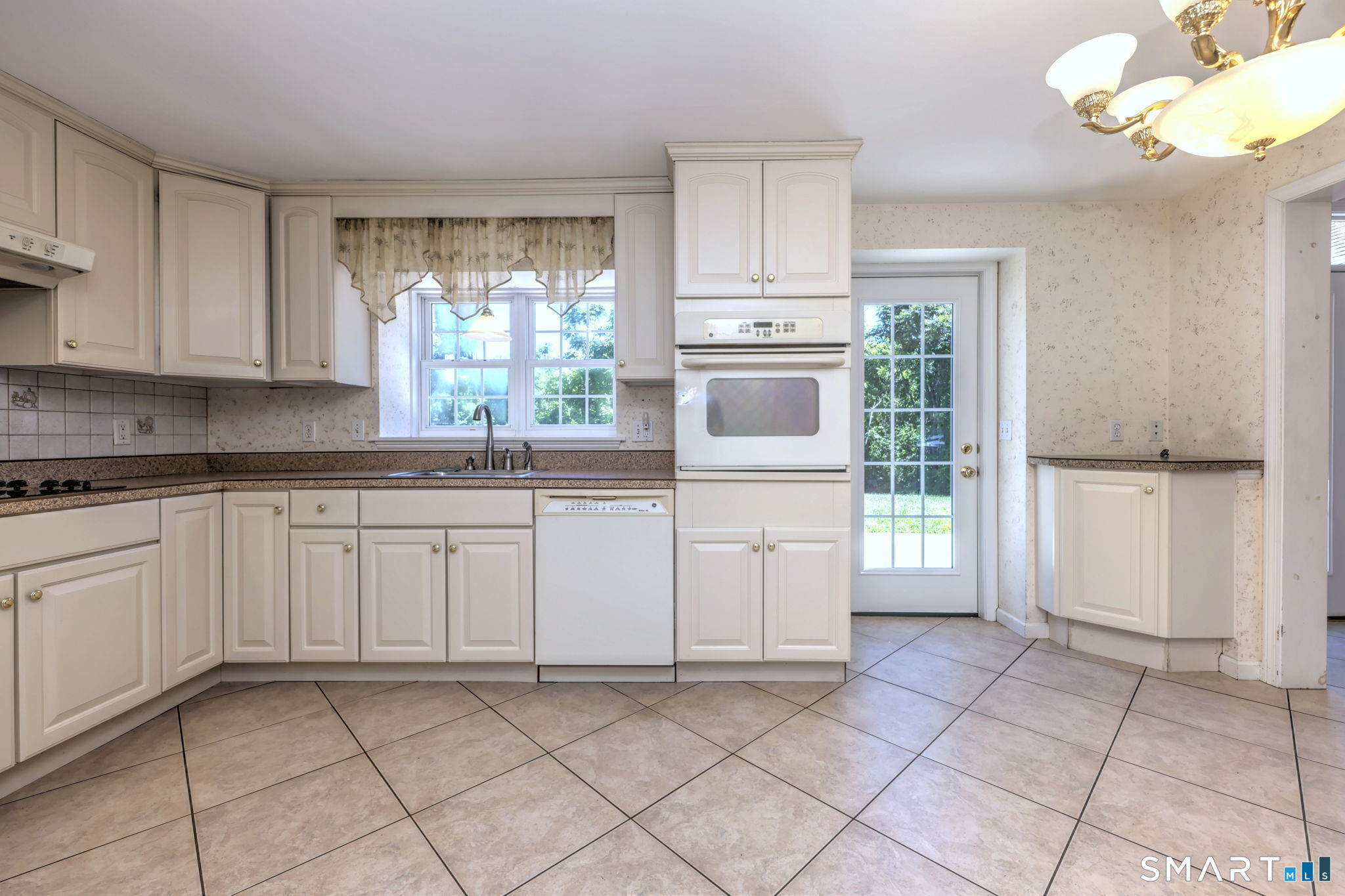 74 Quaker Farms Road Oxford, CT 06478 - Photo 28 of 40