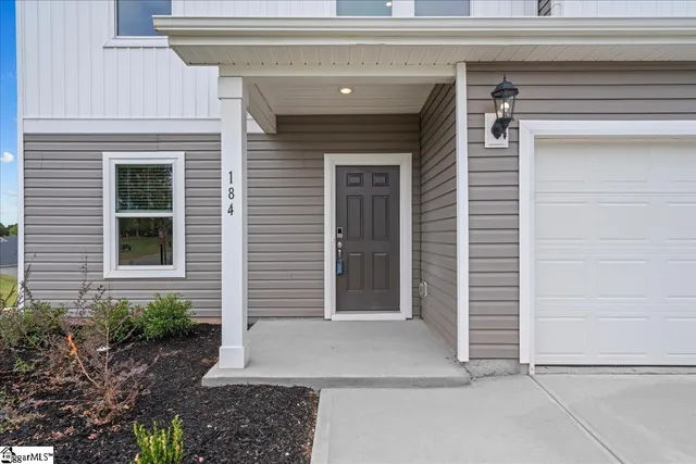 $317,900 | 184 Lavinia Circle, Duncan, SC 29334