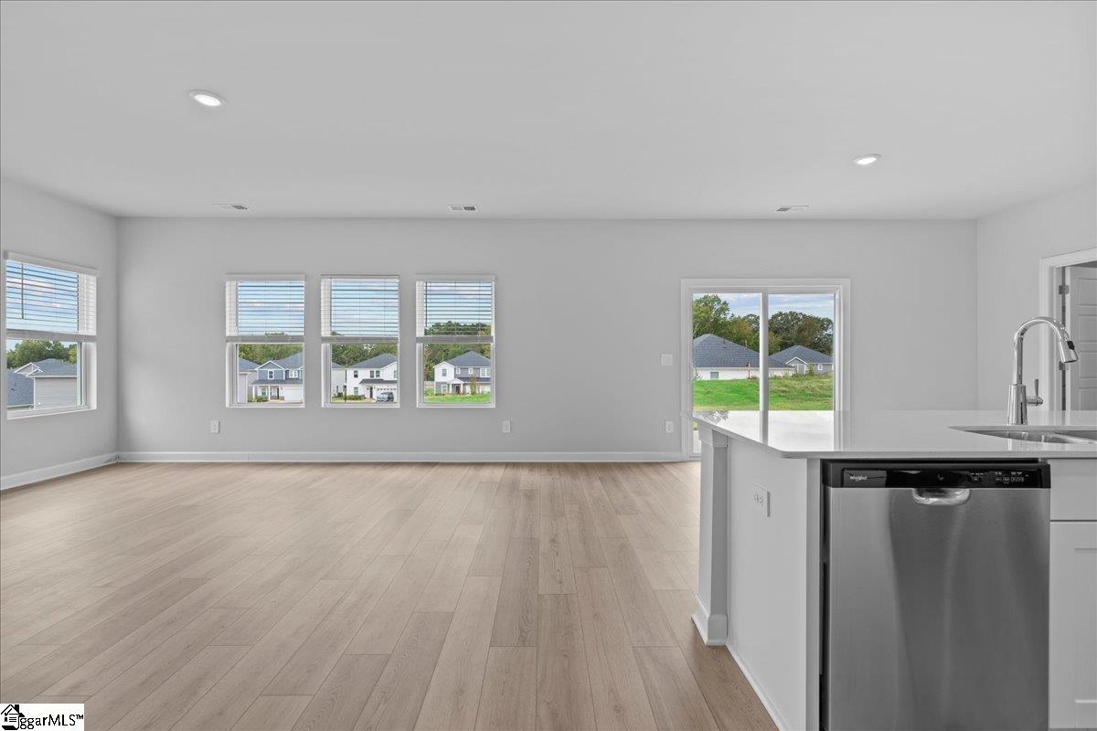 184 Lavinia Circle Duncan, SC 29334 - Photo 8 of 34