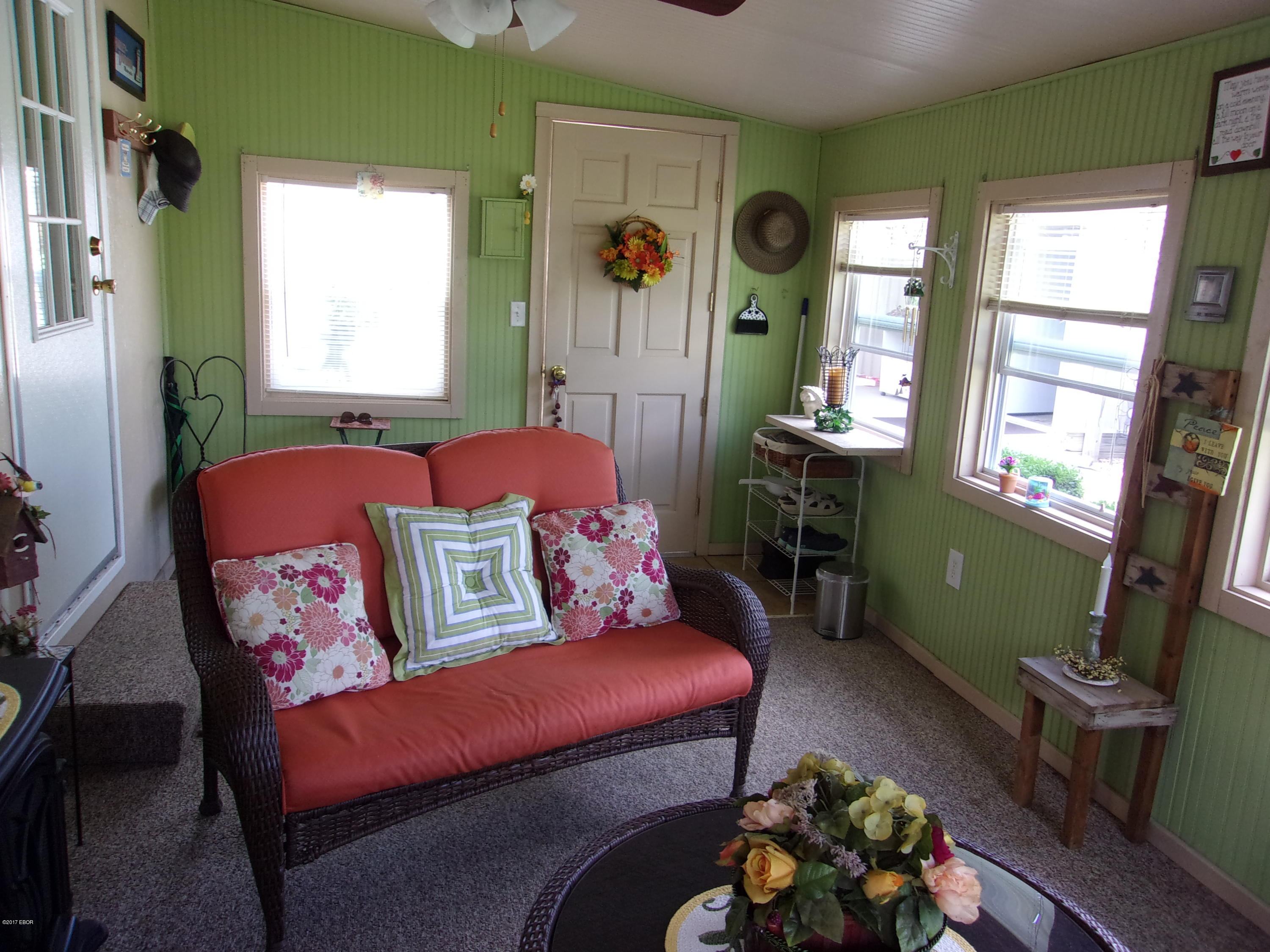 321 Main Street Valier, IL 62891 - Photo 9 of 17 Gallery Image 9