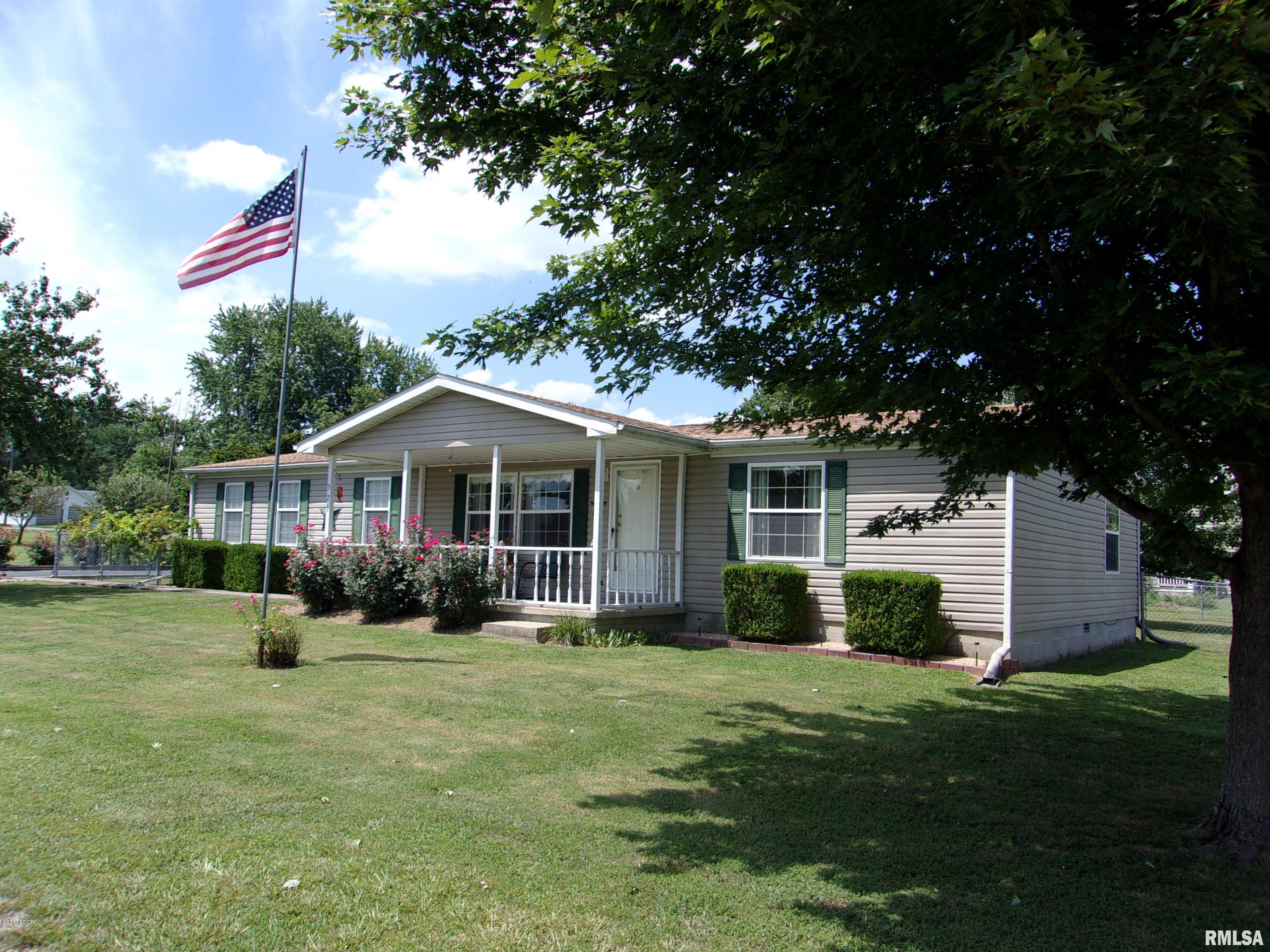 321 Main Street Valier, IL 62891 - Photo 10 of 17 Gallery Image 10