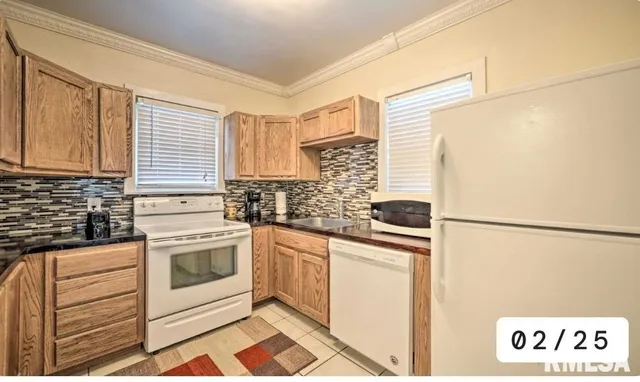 $95,000 | 400 South Forest Avenue, Carbondale, IL 62901