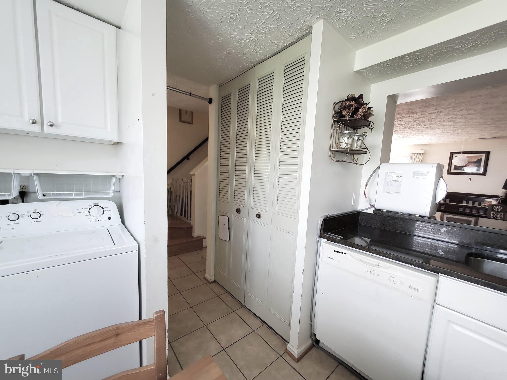 6935 Villa-Del-Rey Court Springfield, VA 22150 - Photo 17 of 43 Gallery Image 17