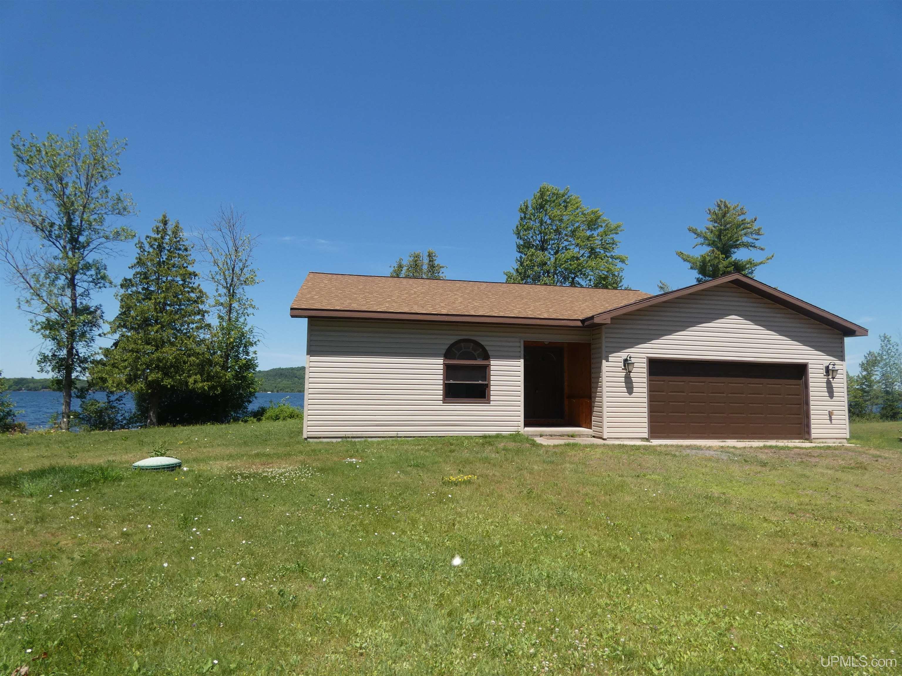 14983 East Shore Road Bergland, MI 49910 - Photo 2 of 34