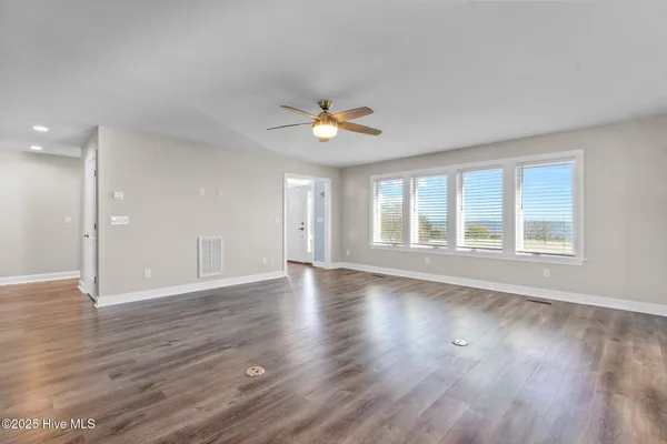 $699,950 | 1055 Waterlily Road, Coinjock, NC 27923