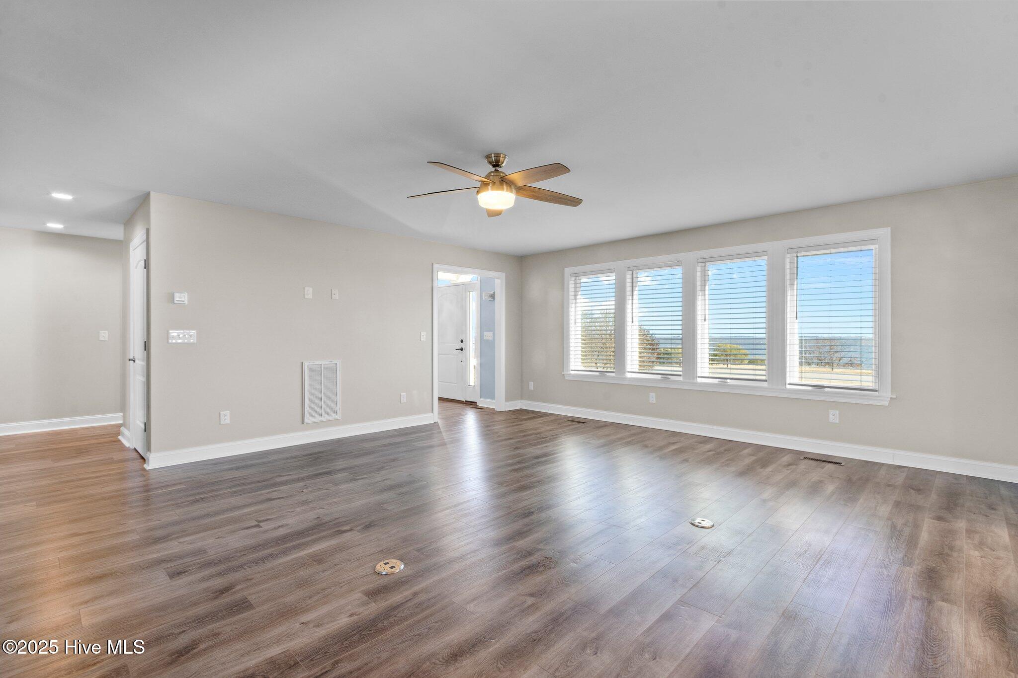 1055 Waterlily Road Coinjock, NC 27923 - Photo 19 of 58 16-web-or-mls-IMG_4415