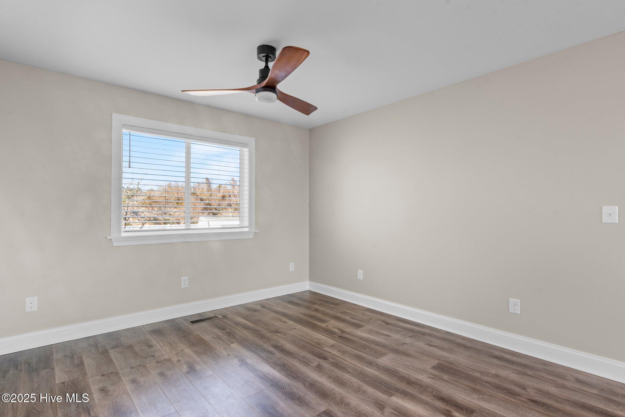 1055 Waterlily Road Coinjock, NC 27923 - Photo 32 of 58 12-web-or-mls-IMG_4396