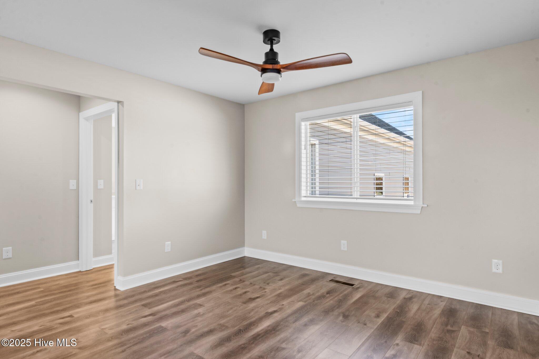 1055 Waterlily Road Coinjock, NC 27923 - Photo 33 of 58 13-web-or-mls-IMG_4401