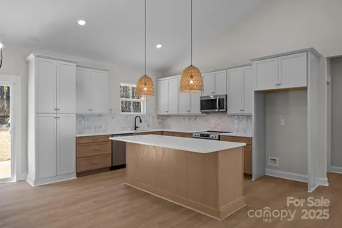 $524,900 | 2307 Lee Lawing Road, Lincolnton, NC 28092