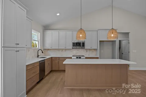 $524,900 | 2307 Lee Lawing Road, Lincolnton, NC 28092