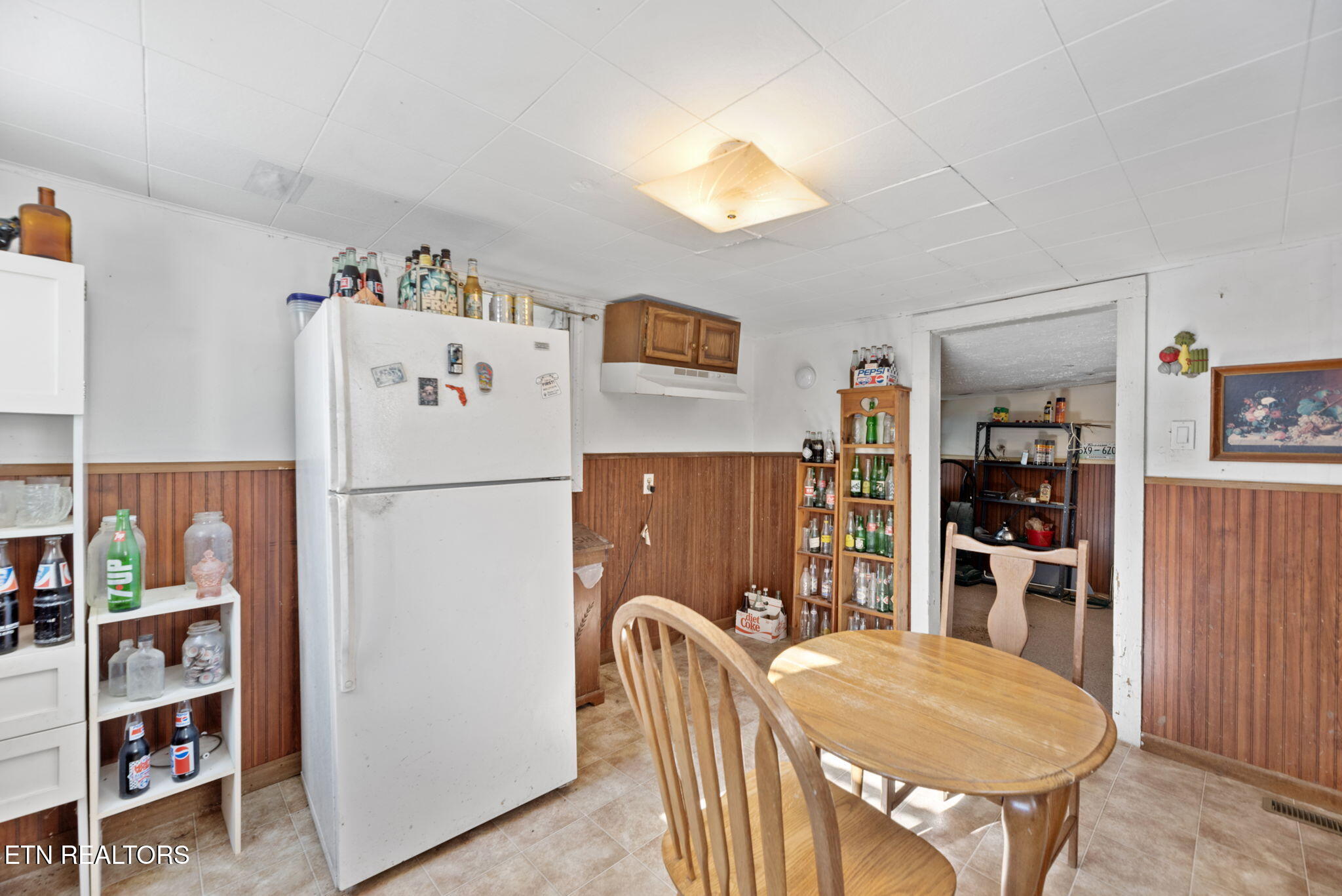 512 Spring Street Clinton, TN 37716 - Photo 17 of 20 17-web-or-mls-Sprng512 (48)