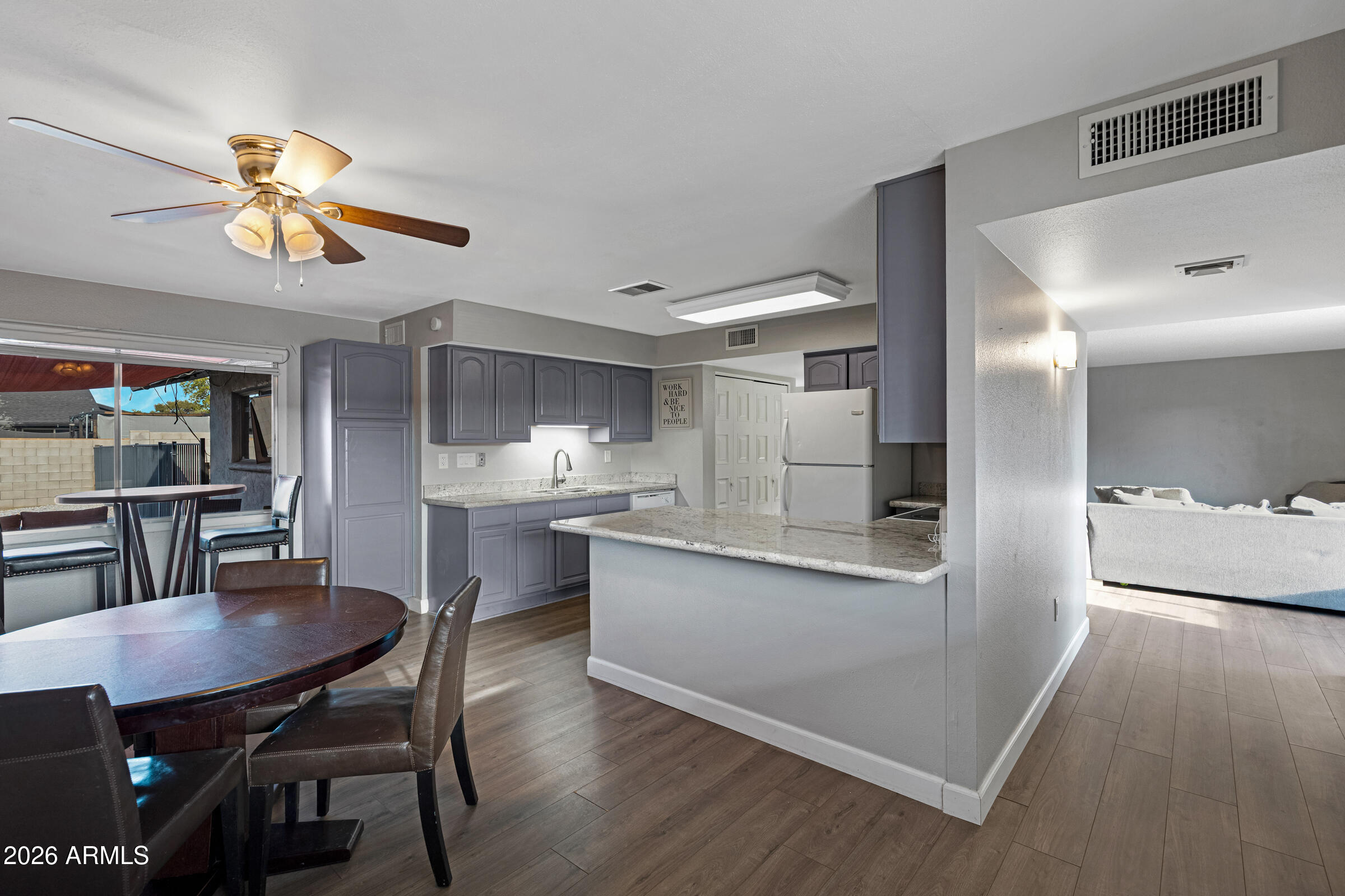 4423 South Newberry Road Tempe, AZ 85282 - Photo 9 of 50