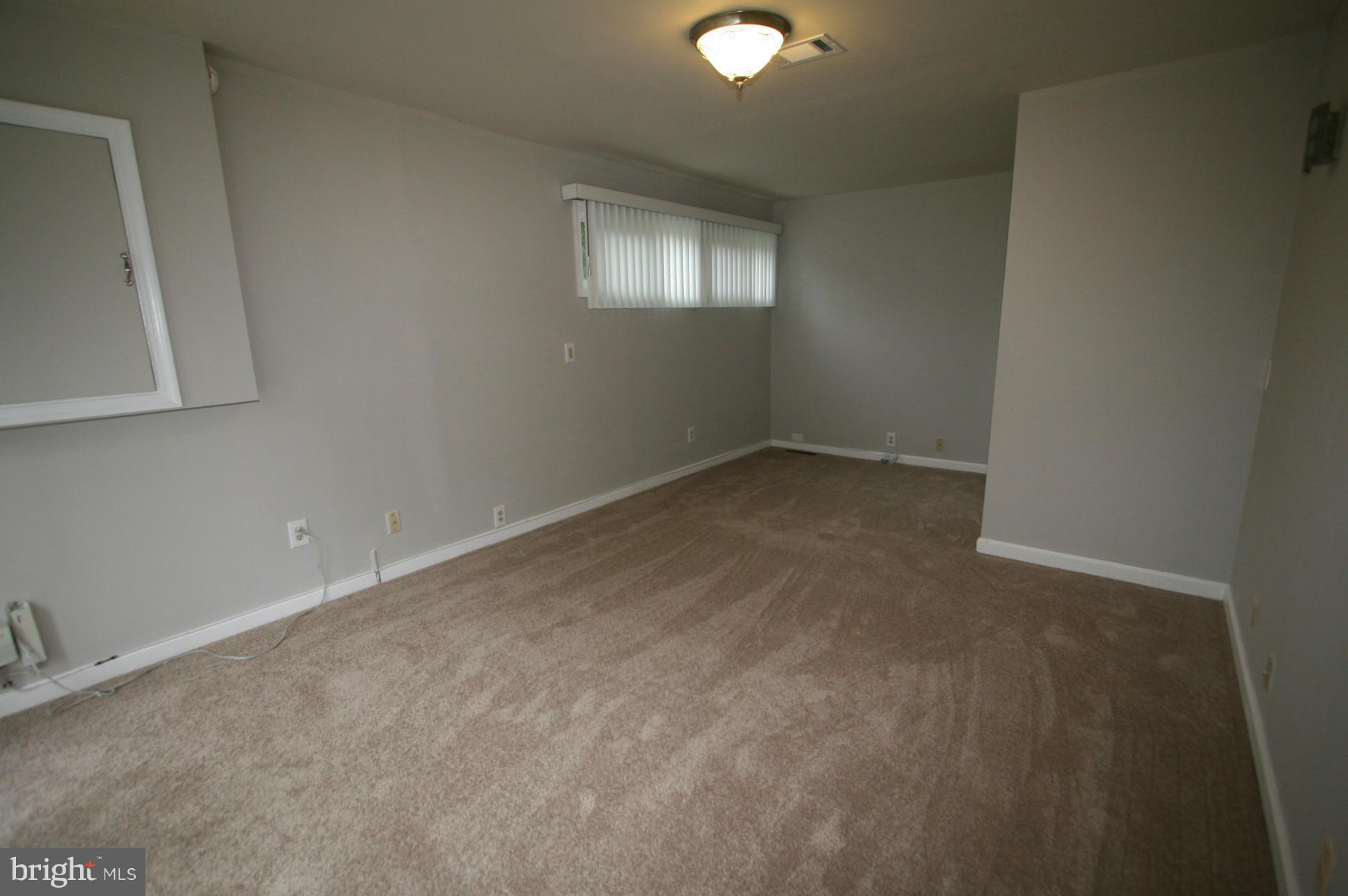 5313 Lightning View Road Columbia, MD 21045 - Photo 7 of 23 Living Room with brand new carpet