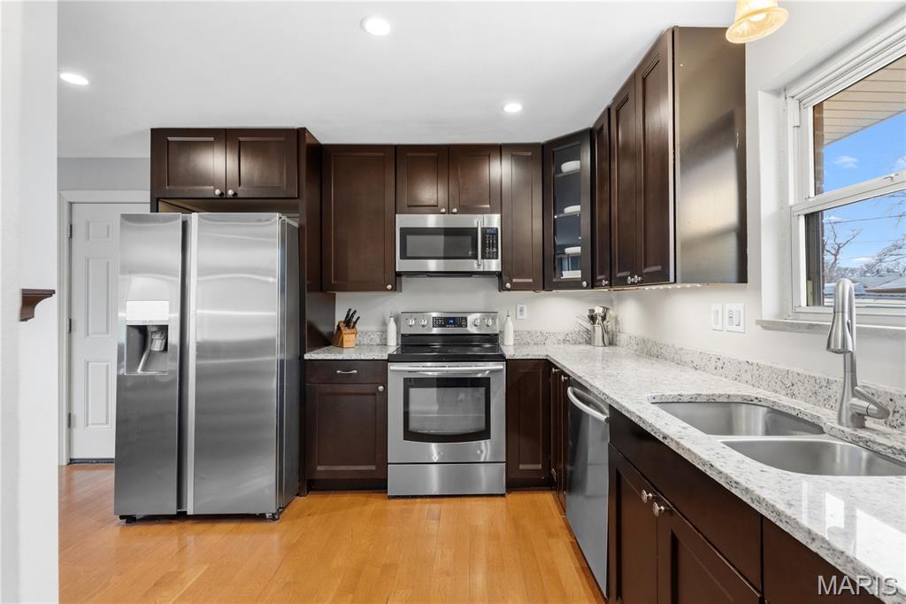 13 Hebner Drive Alton, IL 62002 - Photo 11 of 36