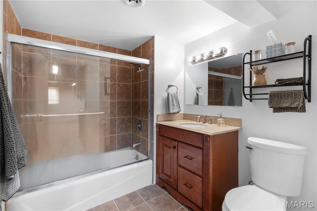 13 Hebner Drive Alton, IL 62002 - Photo 22 of 36